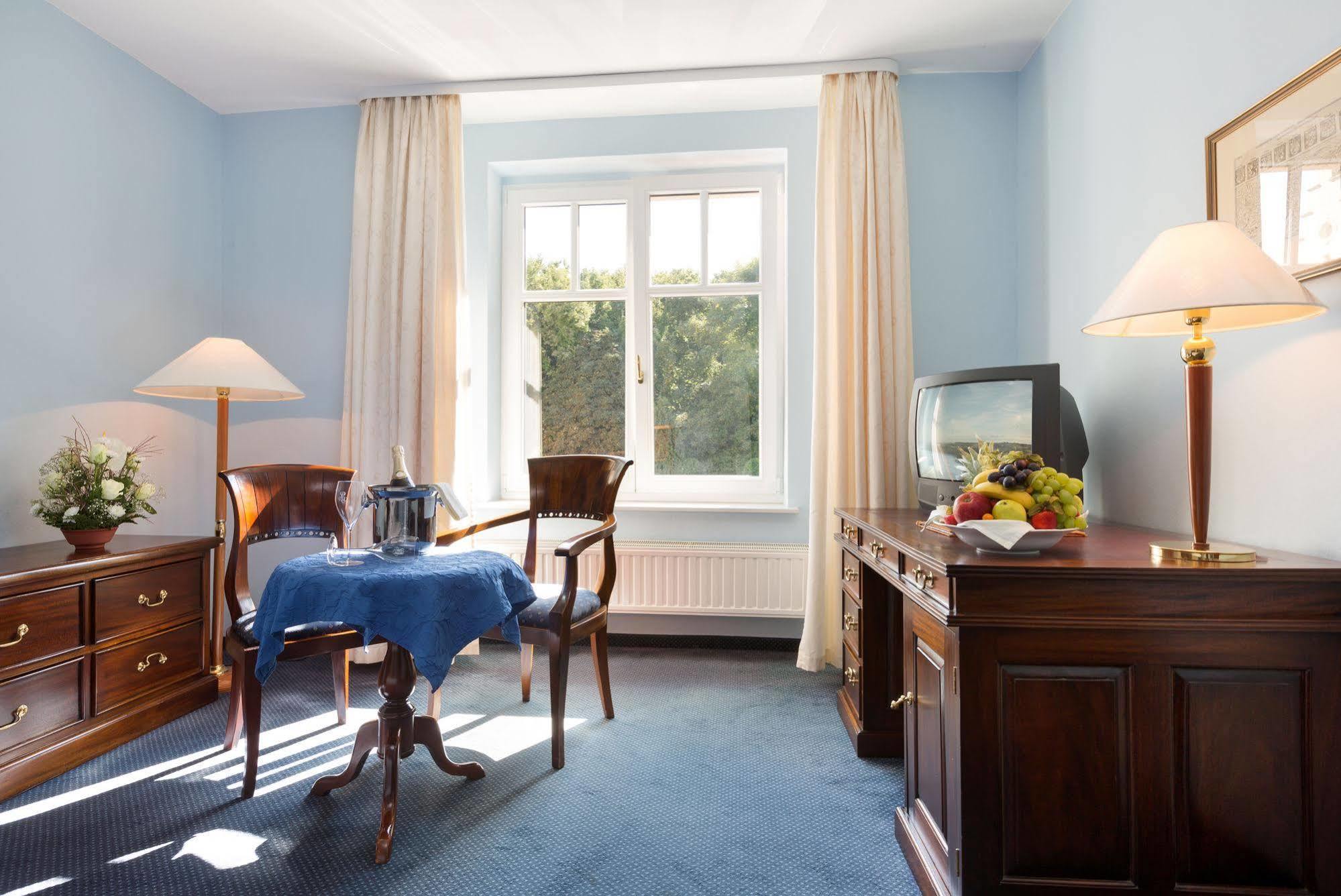 Schlosshotel Ralswiek Kültér fotó